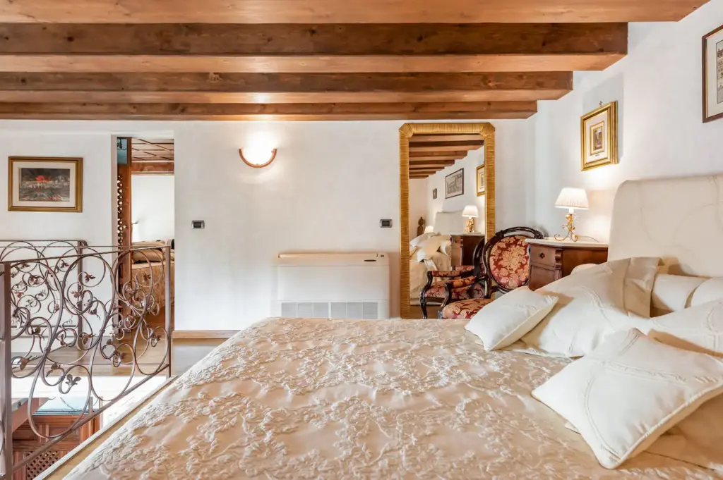 casa Via Dei Servi-cf3b6d9d-9129-49d5-8aa5-81c8e6c42d36